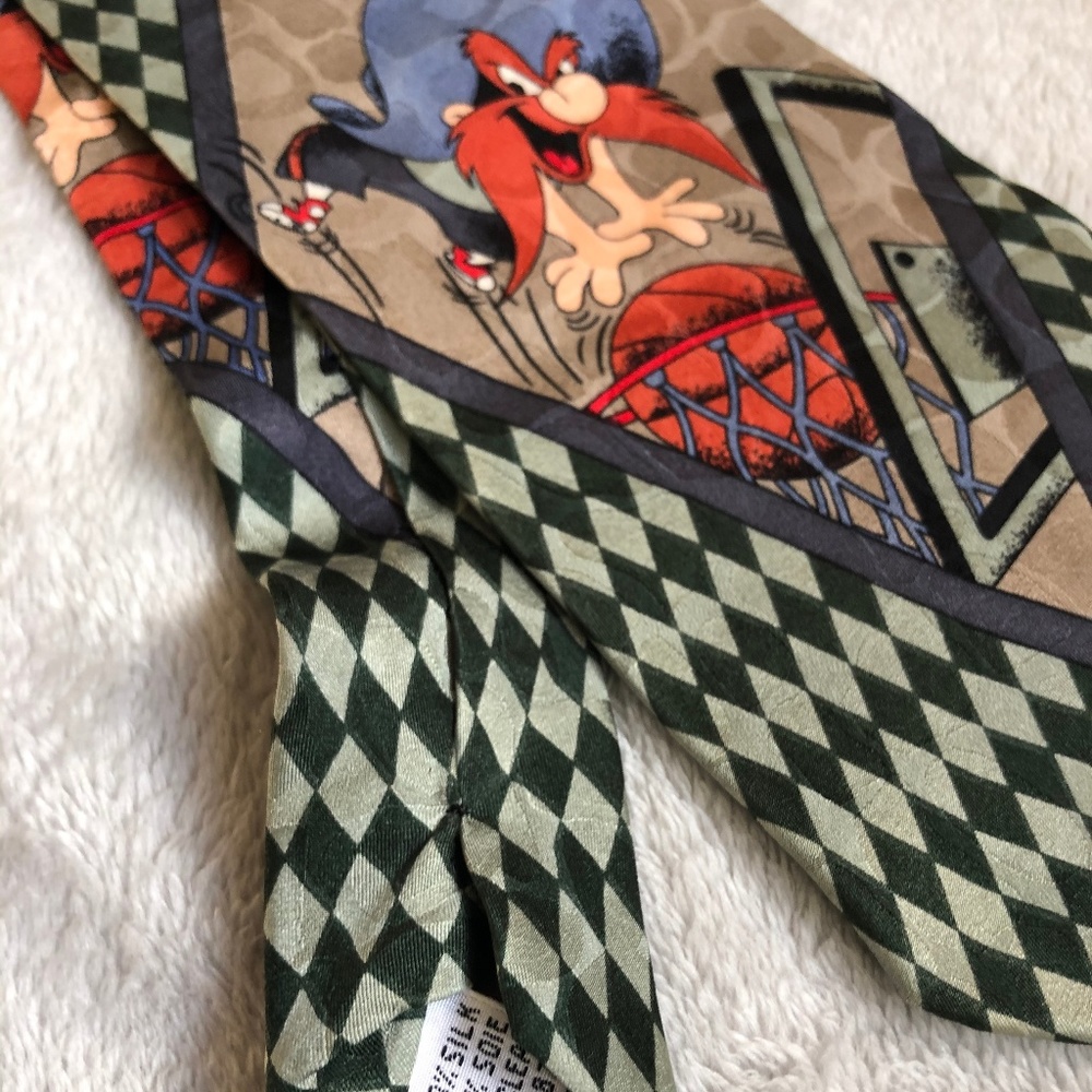 Silk Necktie by Looney Tunes - Yosemite Sam